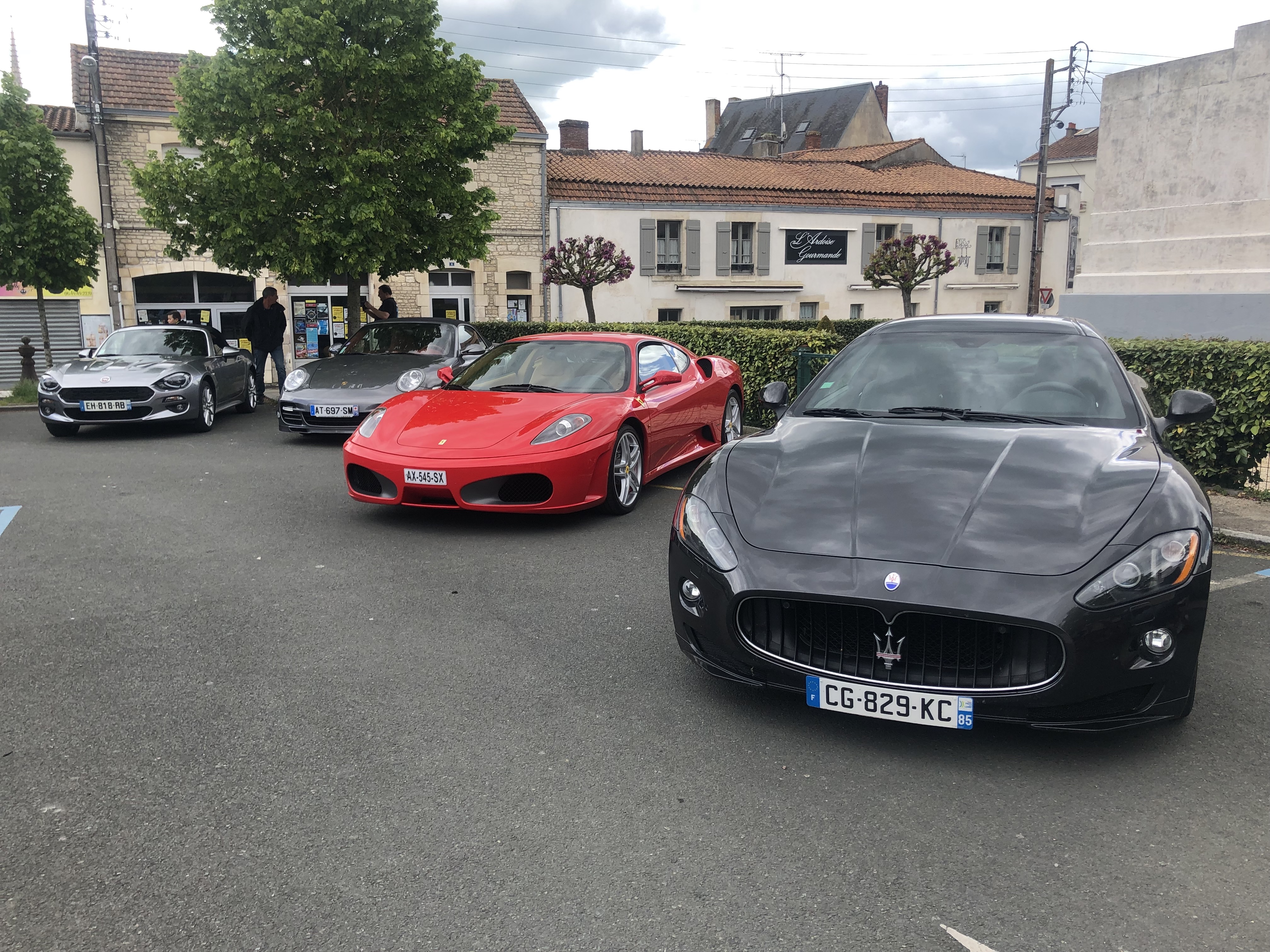 Maserati GranTurismo - Ferrari F430 - Porsche 911 - Fiat 124 Spider
