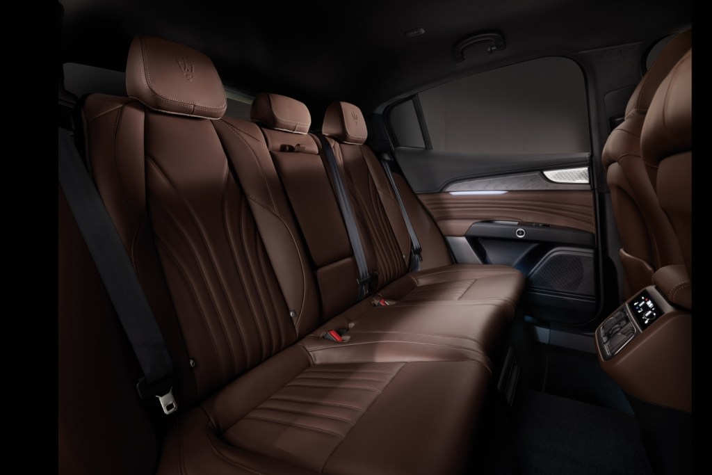 Maserati Grecale places arrière