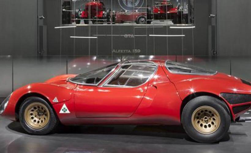 flanc Alfa Roméo Tipo 33 Stradale
