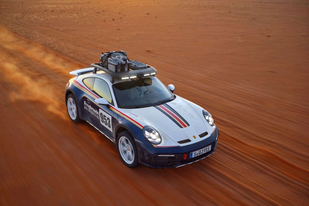 Porsche 911 Type 992 Dakar pack design