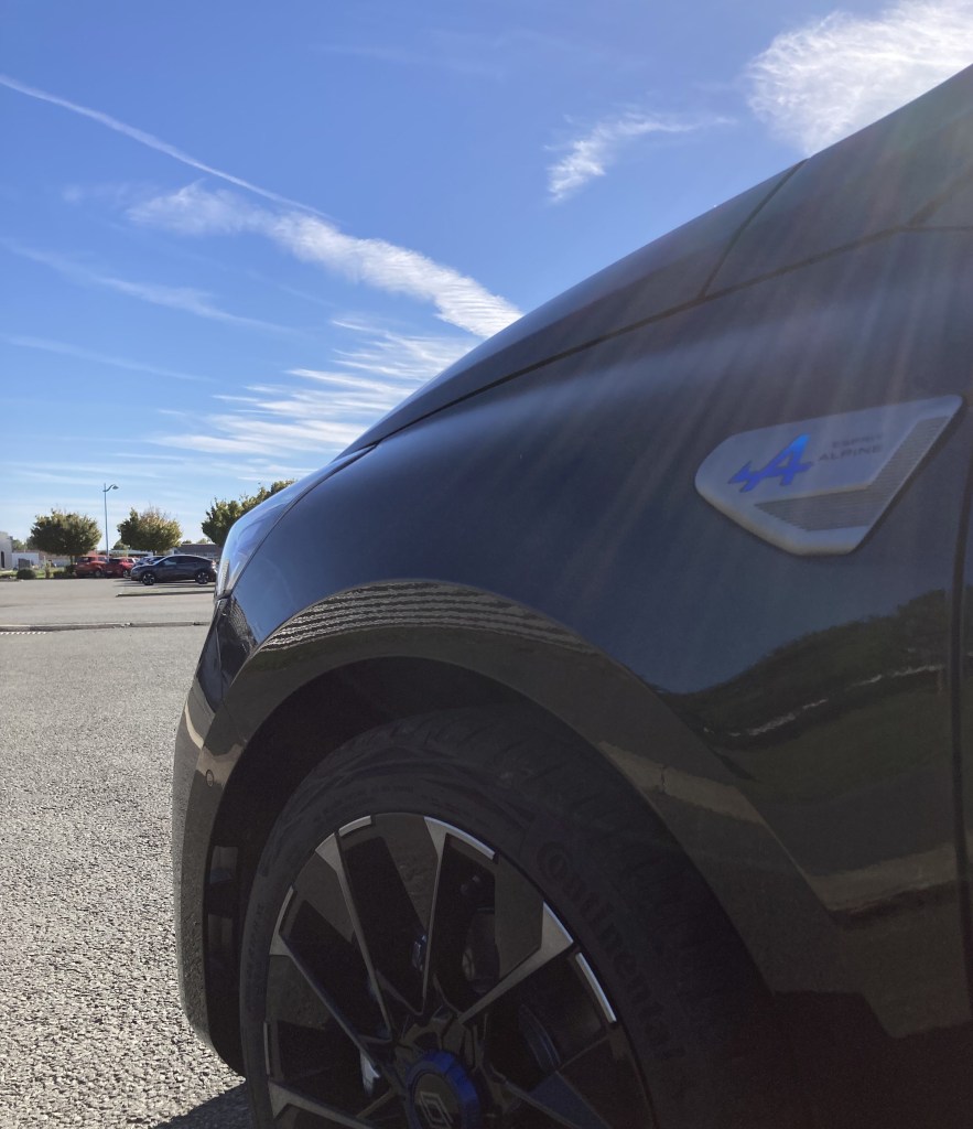 Renault Clio V E-Tech Esprit Alpine essai