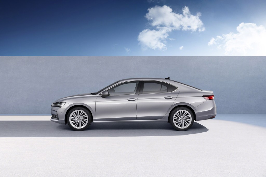 Skoda Superb berline profil