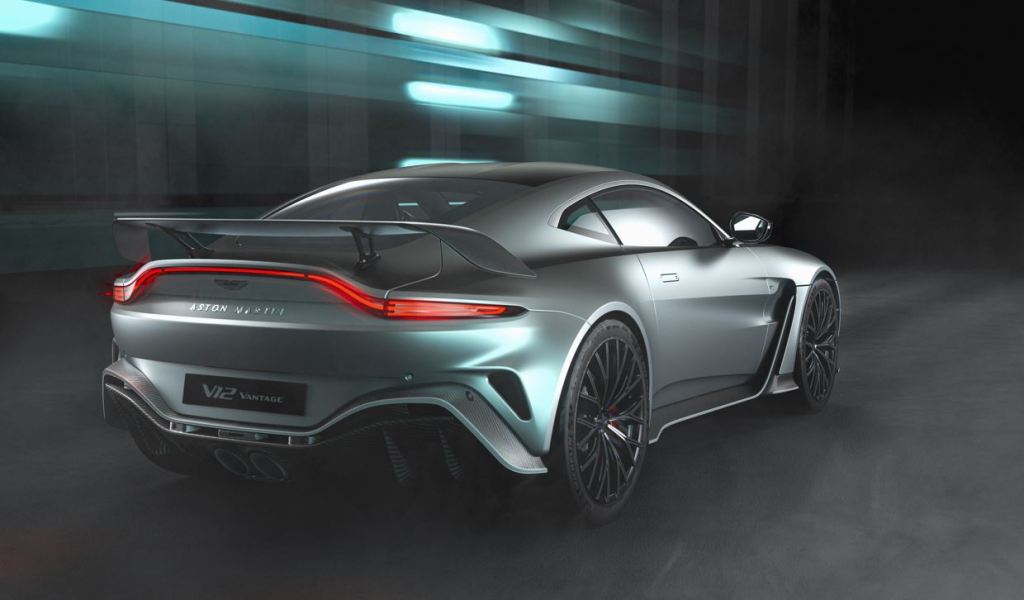 Aston Martin V12 Vantage