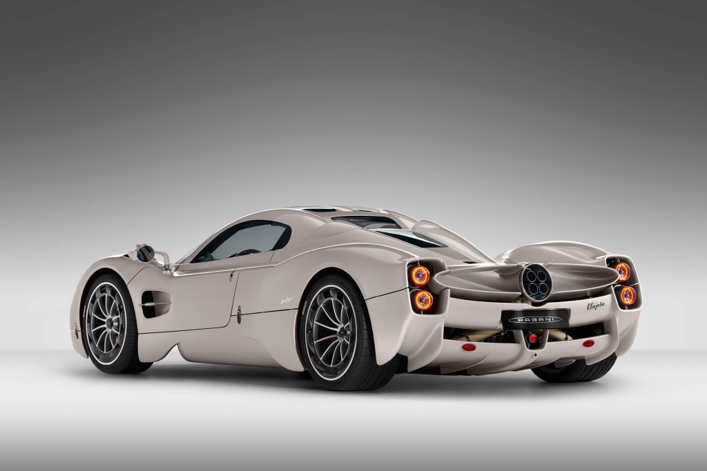 Pagani Utopia 3/4 arrière