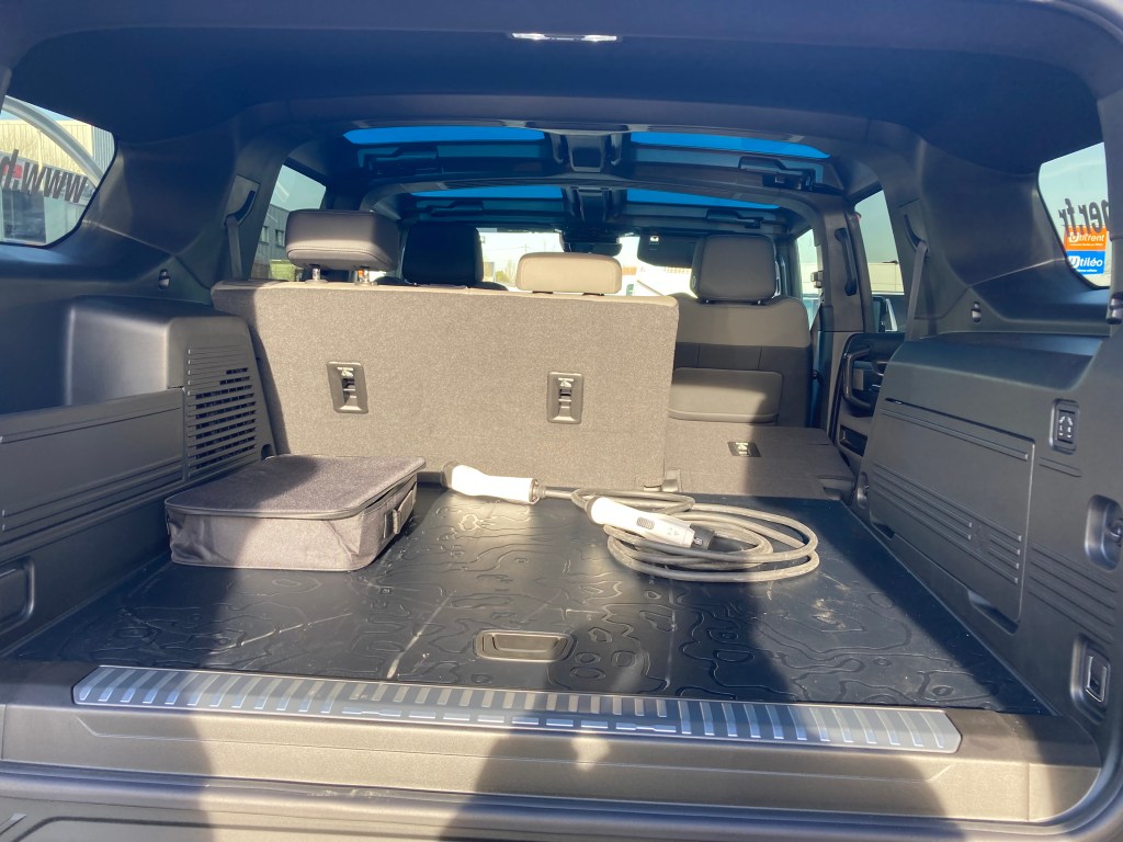 HUMMER EV Coffre