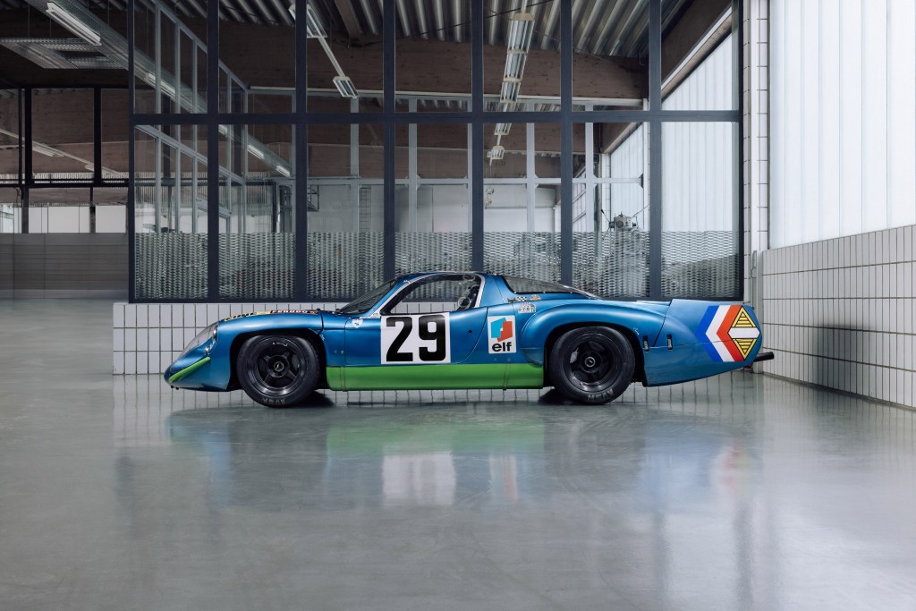 Alpine A220