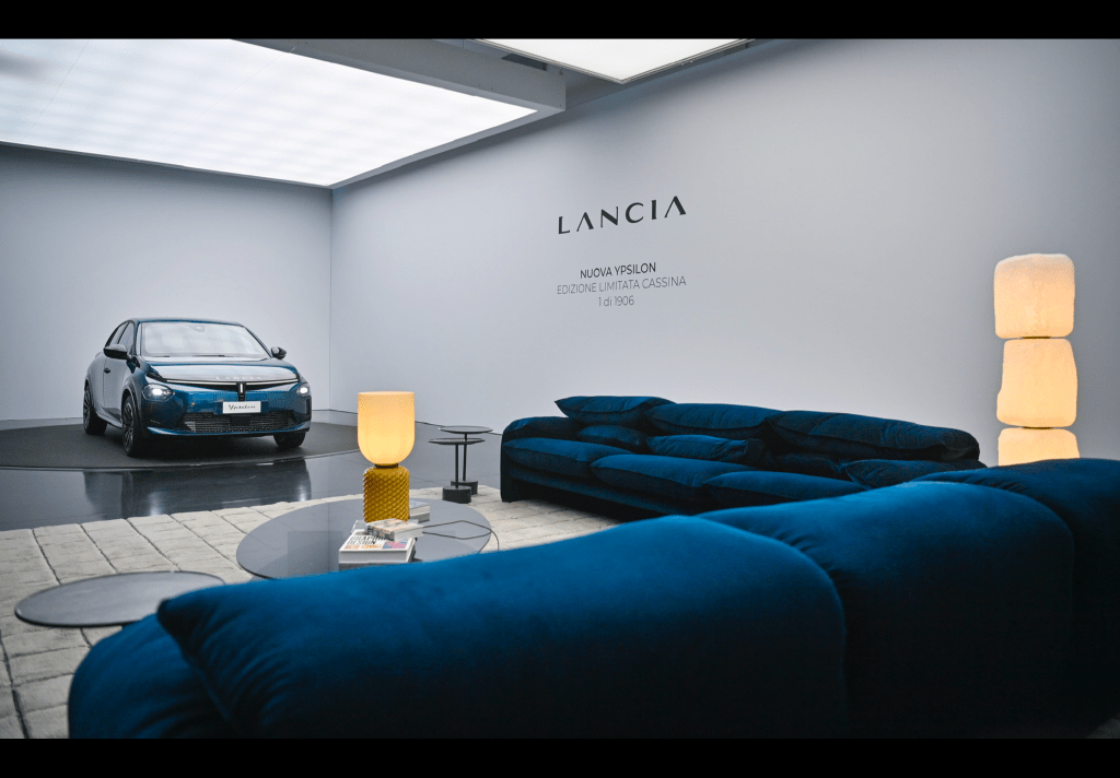 Lancia Ypsilon 2024 Cassina