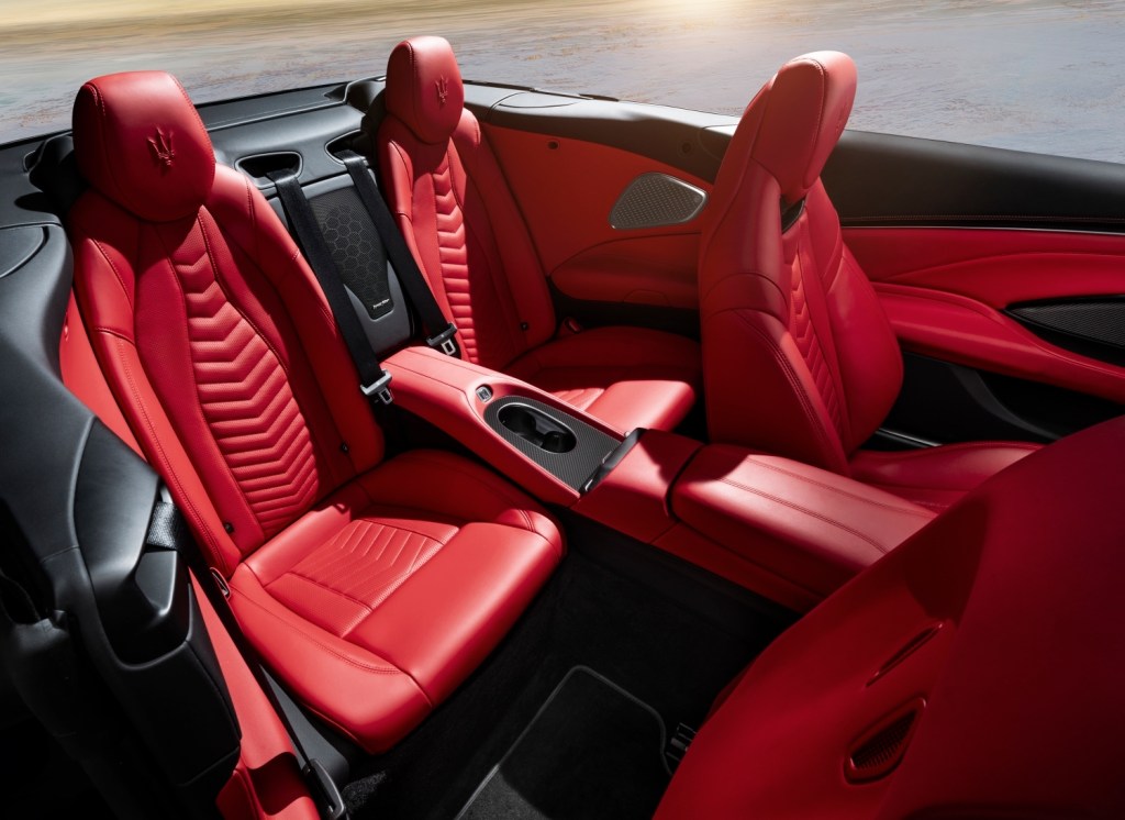 Maserati GranCabrio places