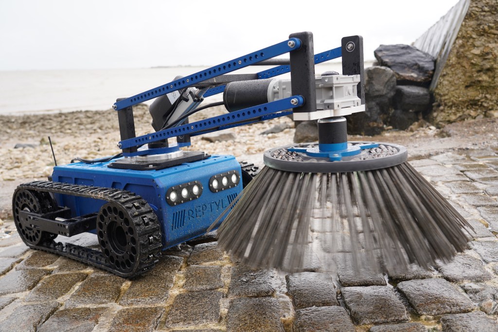 Sfynx Industry Reptyl