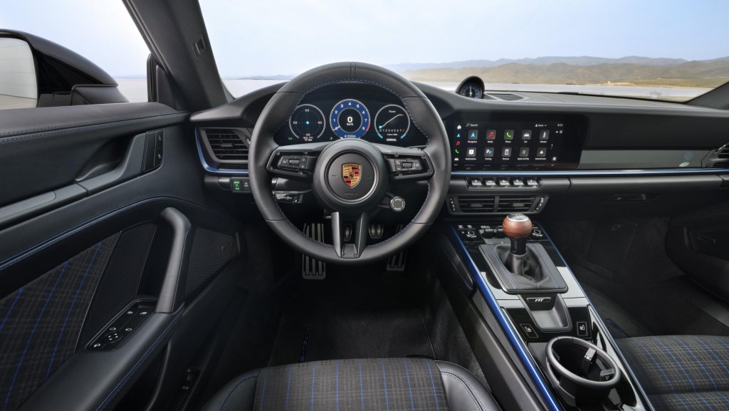 Porsche 911 992 Carrera T intérieur