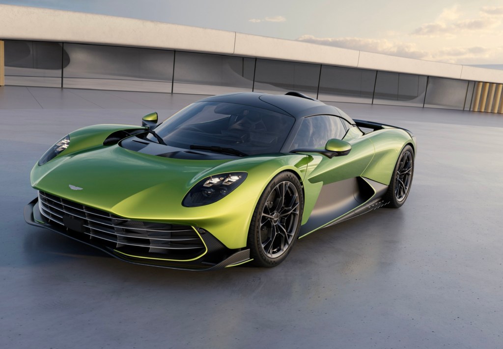 Aston Martin Valhalla 2025