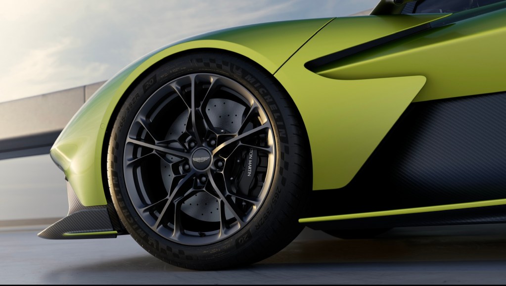 Aston Martin Valhalla