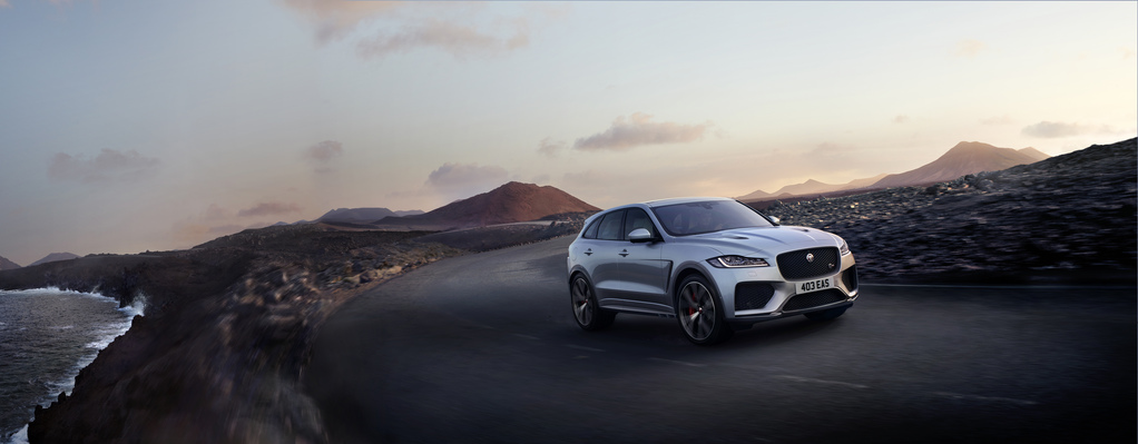 Jaguar F-Pace SVR