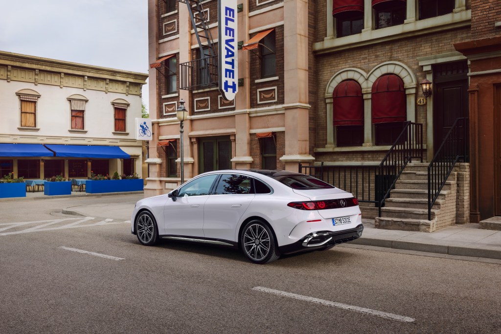 Mercedes-Benz Classe C 400 4Matic EQ