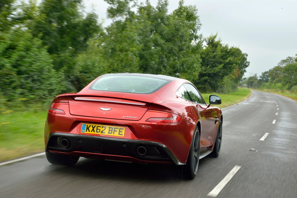 Aston Martin Vanquish 