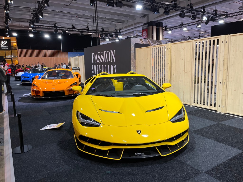 Mondial de l’Auto Paris 2026 - UnLimited Lamborghini Centenario Roadster et McLaren Senna LM